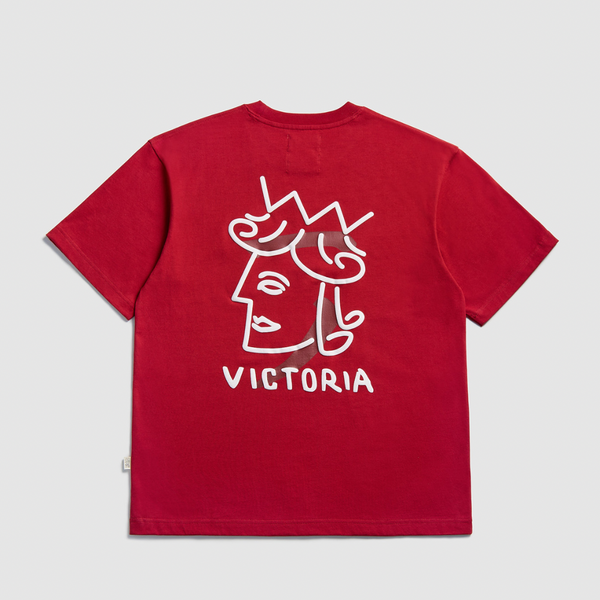 Victoria - Victoria X Yat Pit Logo S/S Tee [RED]