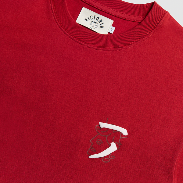 Victoria - Victoria X Yat Pit Logo S/S Tee [RED]